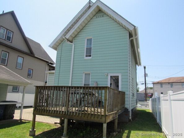 76 Porter Street, Bridgeport CT 06606