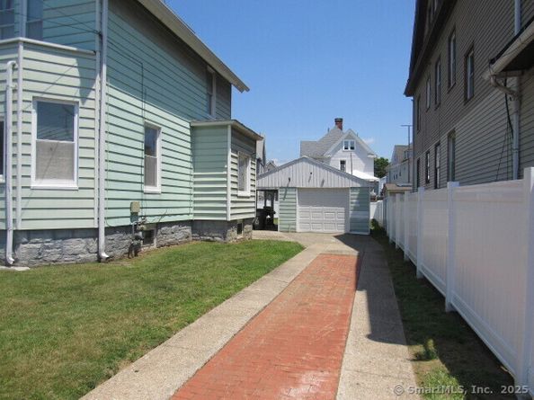 76 Porter Street, Bridgeport CT 06606