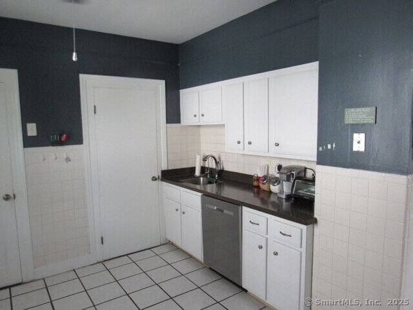 76 Porter Street, Bridgeport CT 06606