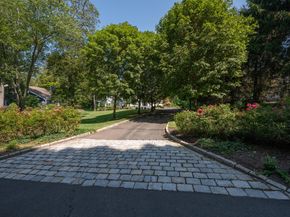 14 Dillman Court, Ridgefield CT 06877