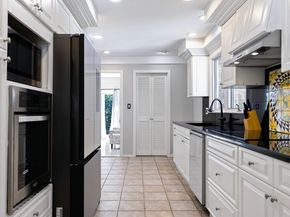 480 Riders Lane, Fairfield CT 06824