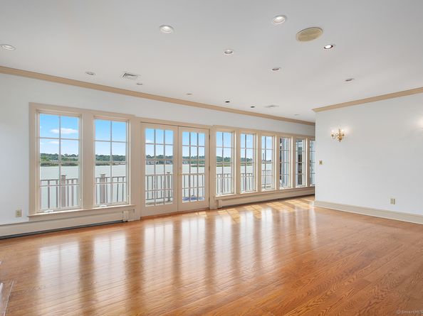 5060 Main Street, Stratford CT 06614