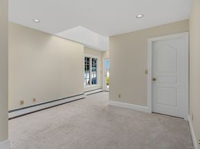 5060 Main Street, Stratford CT 06614