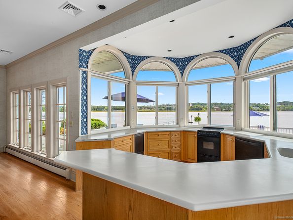 5060 Main Street, Stratford CT 06614