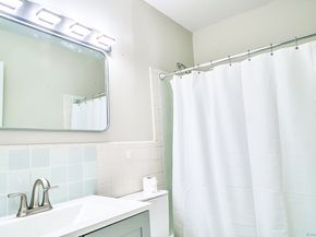393 Laurel Avenue APT 415, Bridgeport CT 06605