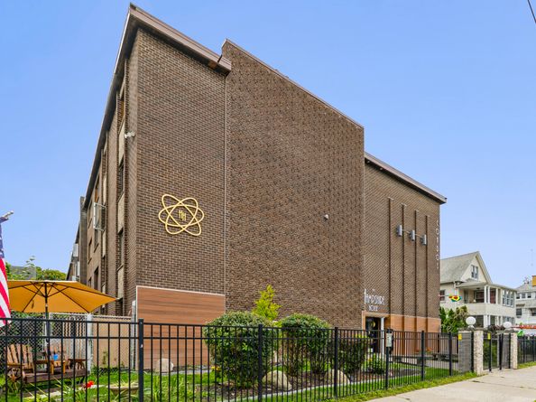 393 Laurel Avenue APT 415, Bridgeport CT 06605