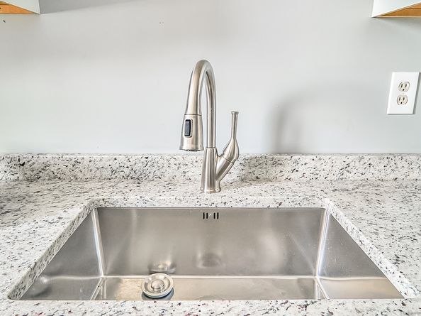393 Laurel Avenue APT 415, Bridgeport CT 06605