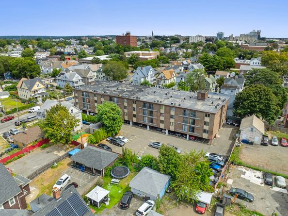 393 Laurel Avenue APT 415, Bridgeport CT 06605