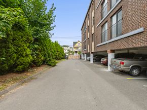 393 Laurel Avenue APT 415, Bridgeport CT 06605