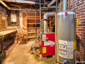 151 E Eaton Street, Bridgeport CT 06604