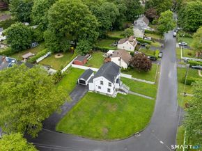 10 Cutrone Road, Norwalk CT 06850