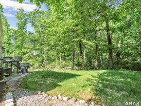 35 Hunting Ridge Road, Easton CT 06612
