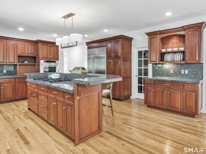 35 Hunting Ridge Road, Easton CT 06612