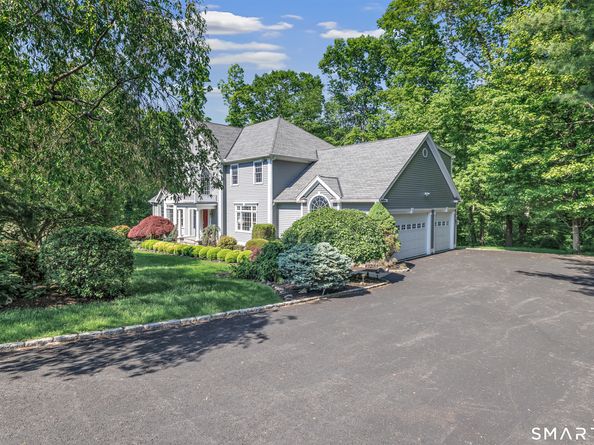 35 Hunting Ridge Road, Easton CT 06612