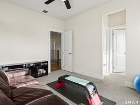 19 Enclave Circle 19, Newtown CT 06470