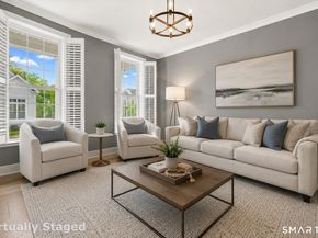 19 Enclave Circle 19, Newtown CT 06470