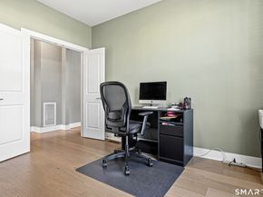 19 Enclave Circle 19, Newtown CT 06470