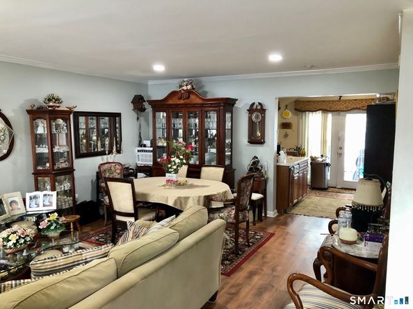 30 Yarrington Court 30, Bridgeport CT 06607