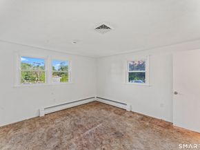 5 Harbor Ridge Road, Danbury CT 06811