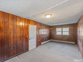 5 Harbor Ridge Road, Danbury CT 06811