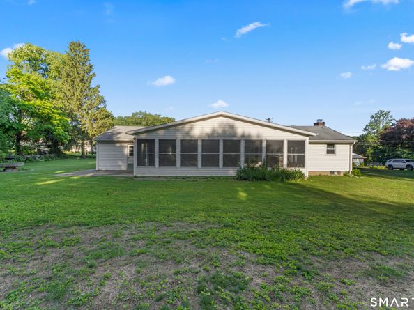 5 Harbor Ridge Road, Danbury CT 06811