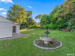 5 Harbor Ridge Road, Danbury CT 06811