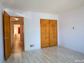 442 Asbury Ridge 442, Shelton CT 06484