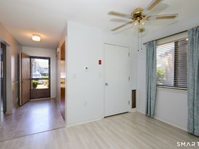 442 Asbury Ridge 442, Shelton CT 06484