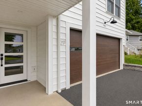 27 Suzanne Circle, Fairfield CT 06825