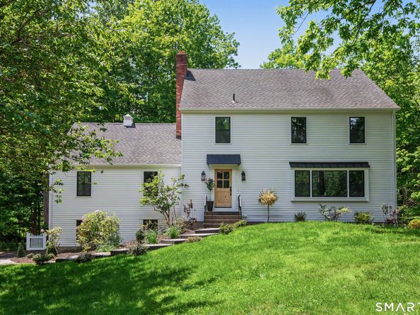 131 Fieldcrest Drive, Ridgefield CT 06877