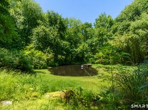 185 Center Road, Easton CT 06612
