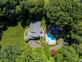 185 Center Road, Easton CT 06612