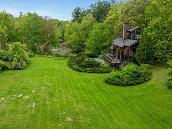 32 Beeholm Road, Redding CT 06896