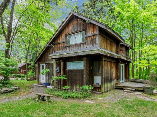 32 Beeholm Road, Redding CT 06896