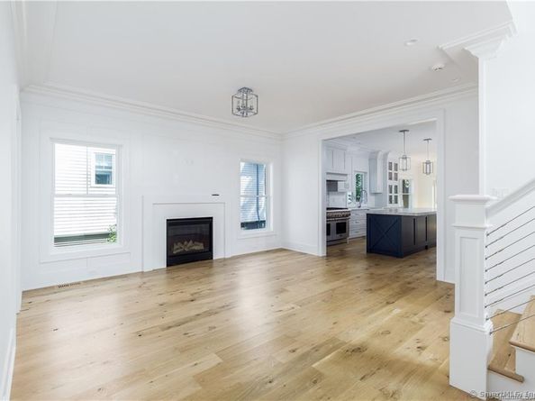 394 Penfield Road, Fairfield CT 06824