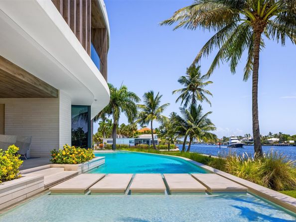 516 Mola Ave, Fort Lauderdale FL 33301