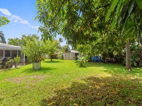 1577 NE 49th St, Oakland Park FL 33334