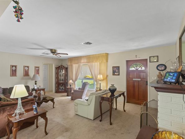 1577 NE 49th St, Oakland Park FL 33334