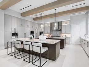 471 Royal Palm Way, Boca Raton FL 33432