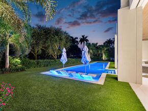 471 Royal Palm Way, Boca Raton FL 33432