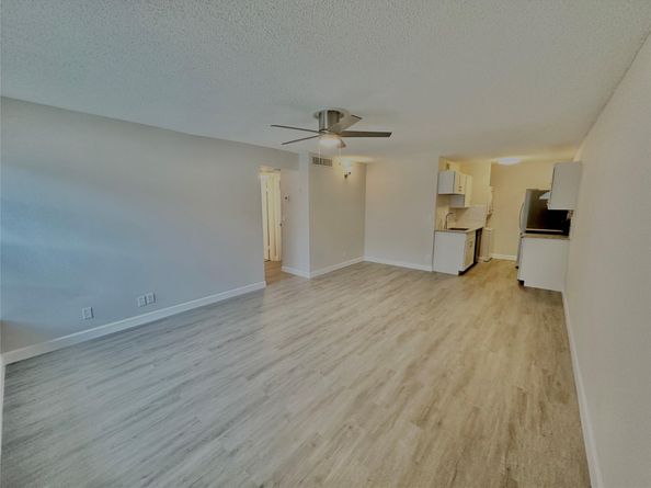 10836 Royal Palm Blvd 10836, Coral Springs FL 33065