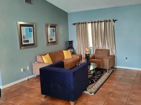 5221 Hawkes Bluff Ave, Davie FL 33331
