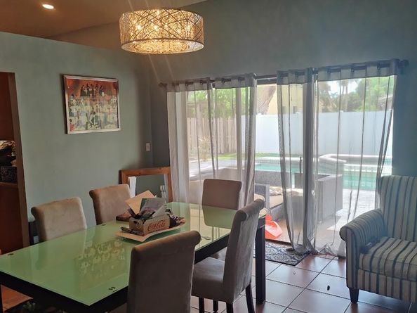5221 Hawkes Bluff Ave, Davie FL 33331