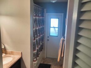 5221 Hawkes Bluff Ave, Davie FL 33331