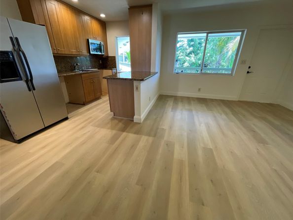1423 Holly Heights Dr 13, Fort Lauderdale FL 33304