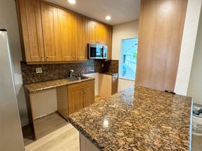 1423 Holly Heights Dr 13, Fort Lauderdale FL 33304