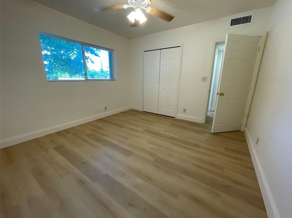 1423 Holly Heights Dr 13, Fort Lauderdale FL 33304