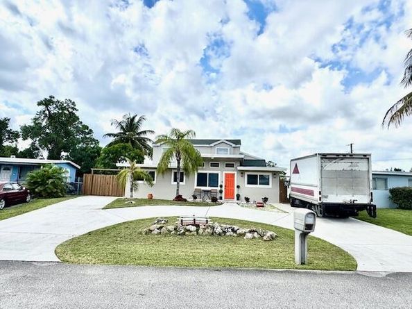 1943 Iris Road, West Palm Beach FL 33415