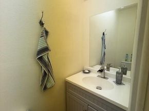 8040 SW 17 Pl 8040, Davie FL 33324
