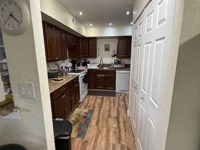 8040 SW 17 Pl 8040, Davie FL 33324